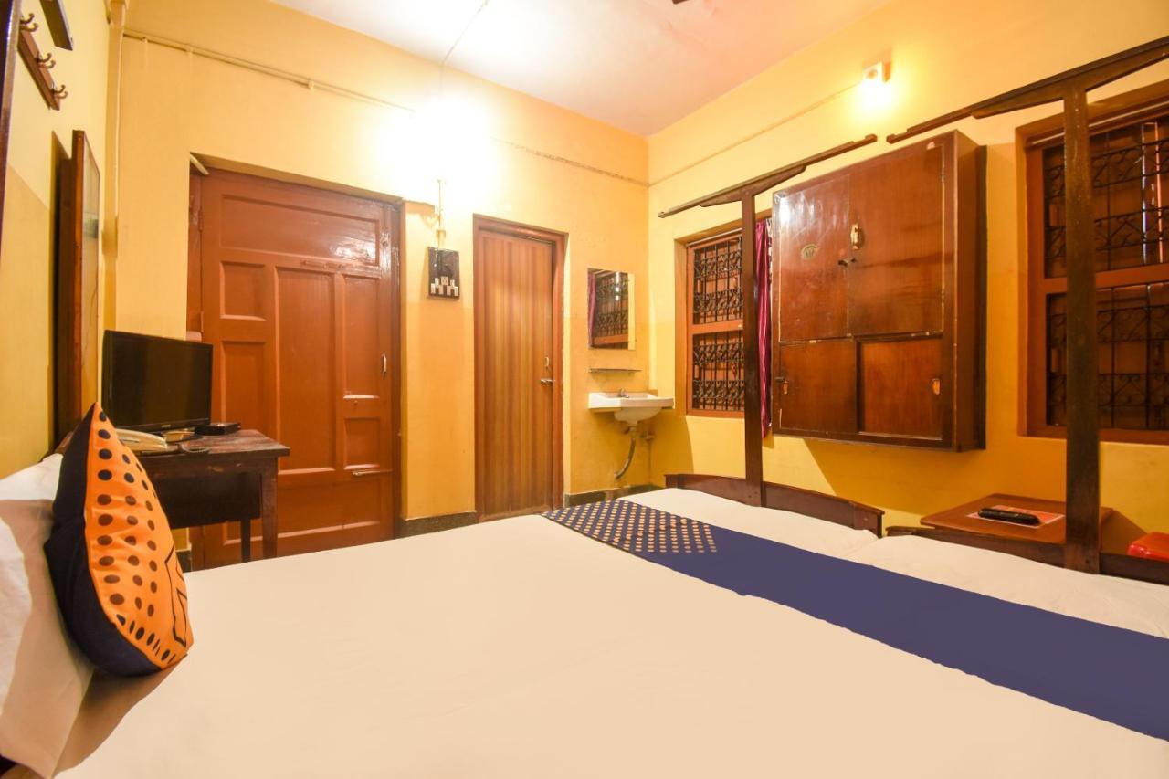 Spot On Hotel Vijaya Каттак Экстерьер фото