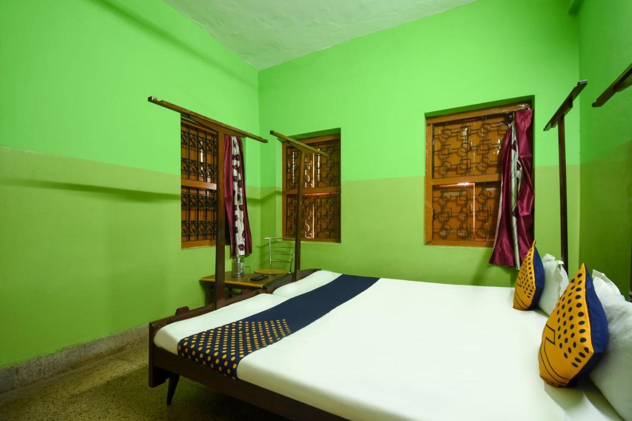 Spot On Hotel Vijaya Каттак Экстерьер фото